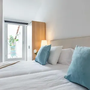 https://apartamentos-cornellalux.catalonia-hotels.com