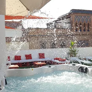 Apartment Dona Lola Seville